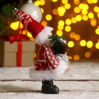 Фото Фигура декоративная "Дед Мороз в красной шубке", (h)14см Зимнее Волшебство  3555380. Интернет-магазин FOROOM